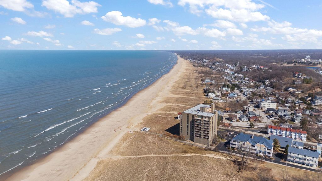 Photo of 110 Lake Shore Drive #B, Michigan City, IN 46360 (MLS # 835408)