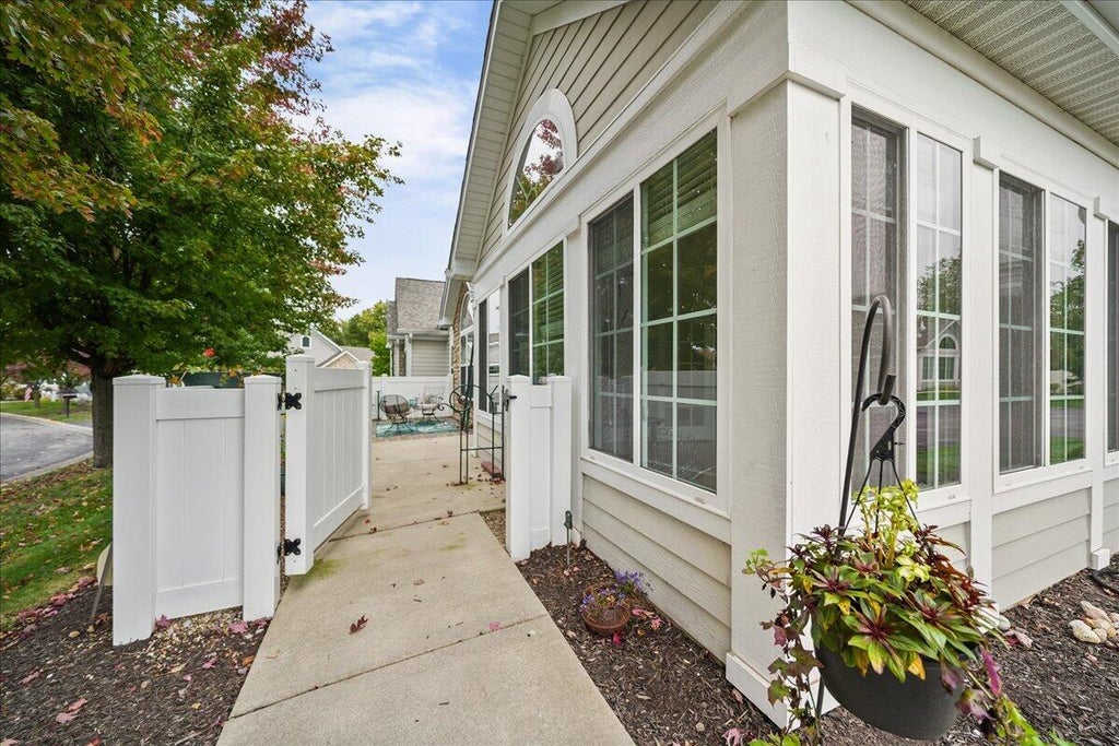 Photo of 2436 Allison Circle, Valparaiso, IN 46383 (MLS # 847041)