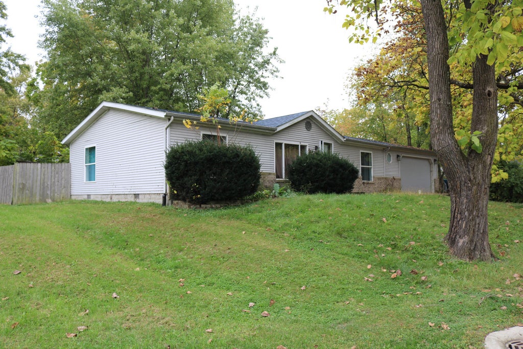 Photo of 6815 W 128th Avenue, Cedar Lake, IN 46303 (MLS # 847176)