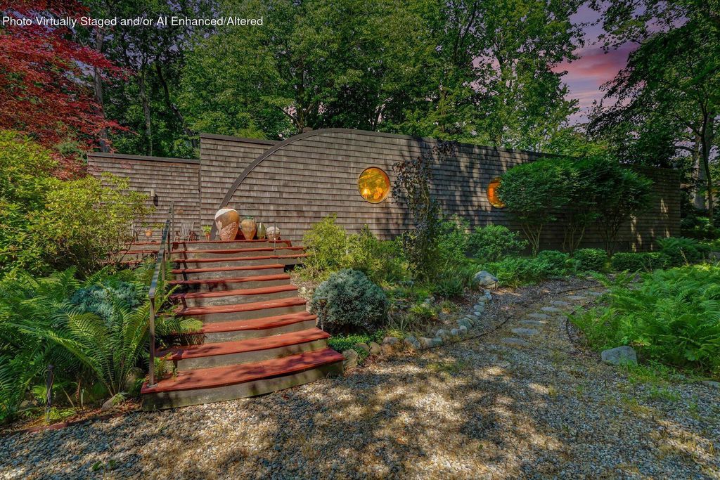 Photo of 3820 Hiawatha Drive, Michigan City, IN 46360 (MLS # 841016)