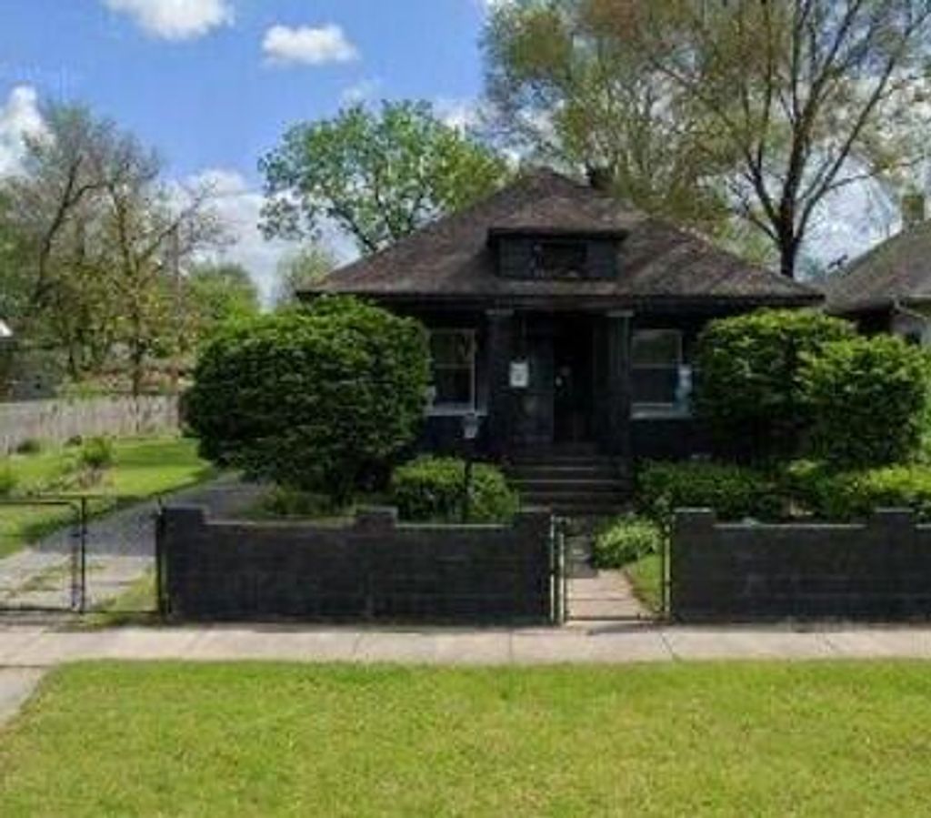 Photo of 1122 Highland Street, Hammond, IN 46320 (MLS # 836636)