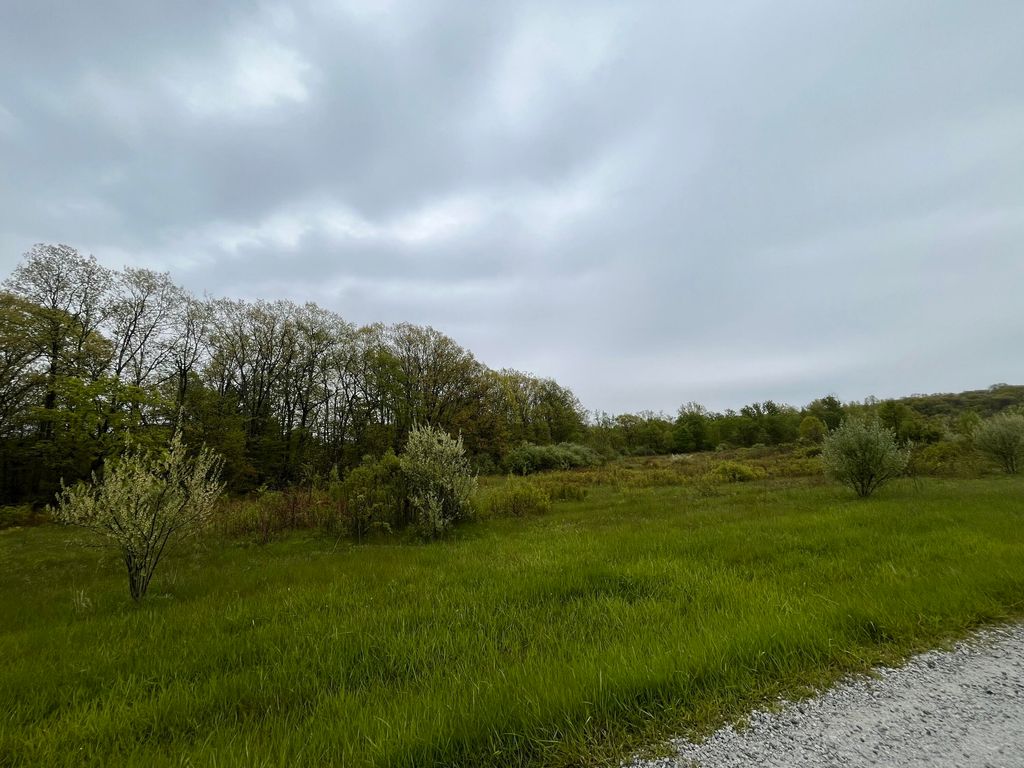 Photo of 82 W 700 N, Valparaiso, IN 46385 (MLS # 838292)