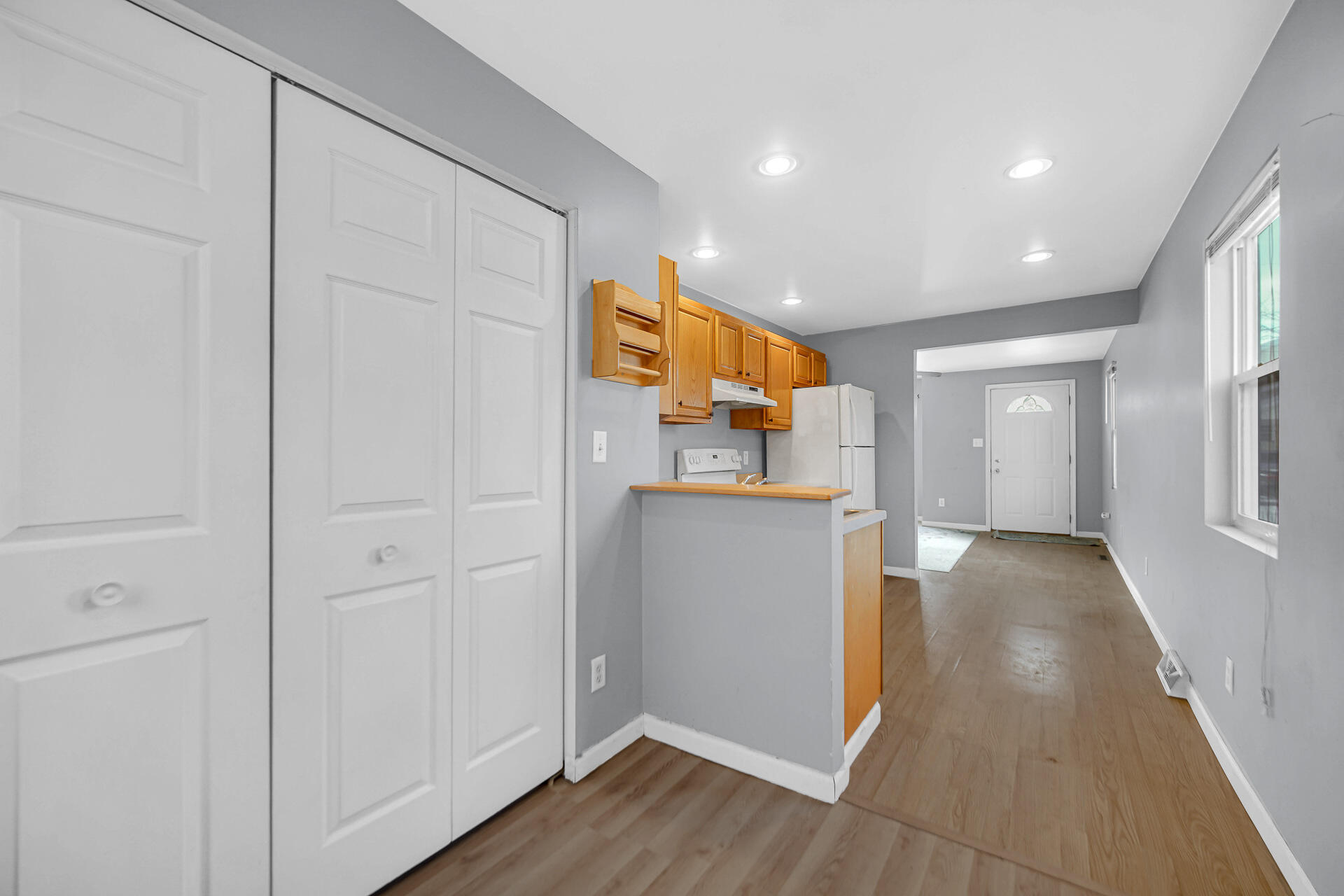 2228 Riverside Drive