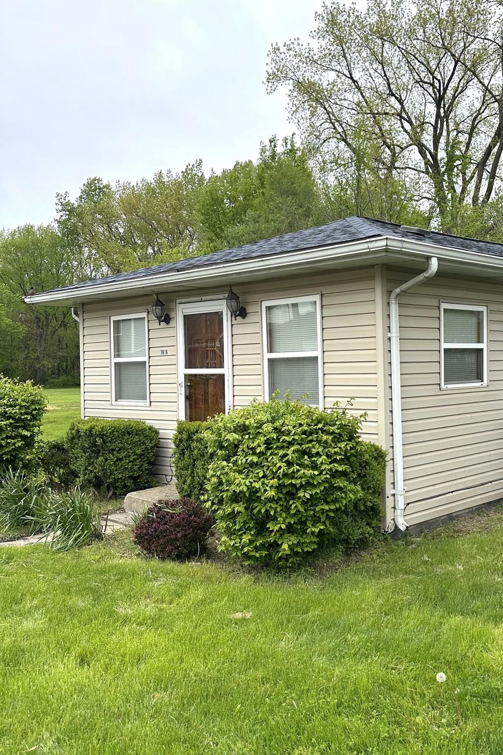 Photo of 7616 Lake Shore Drive, Cedar Lake, IN 46303 (MLS # 838779)