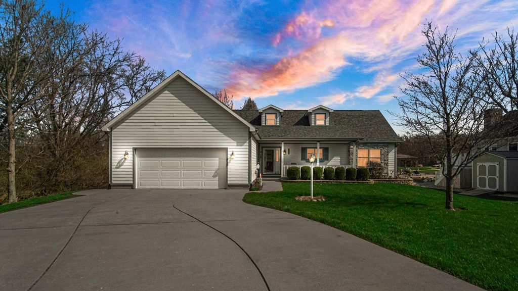 Photo of 2463 W Rue Du Lac Court, La Porte, IN 46350 (MLS # 836858)