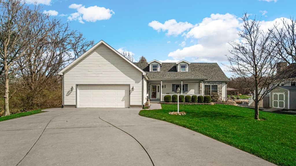 Photo of 2463 W Rue Du Lac Court, La Porte, IN 46350 (MLS # 836858)