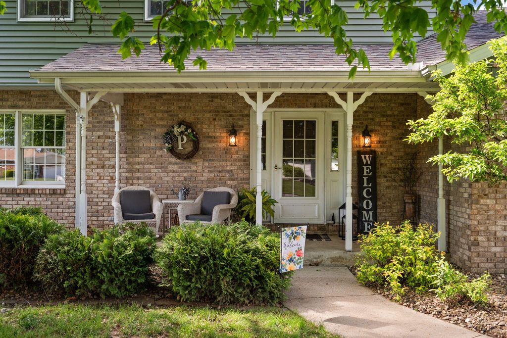 Photo of 1344 W Gentry Court, La Porte, IN 46350 (MLS # 838645)