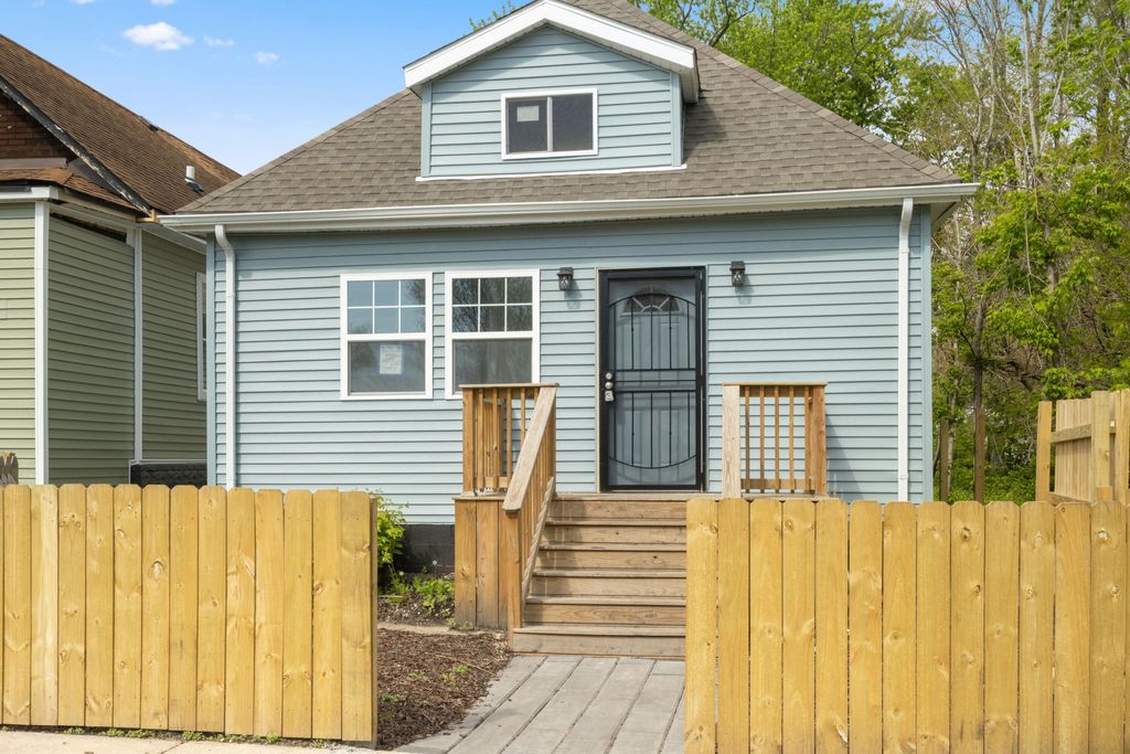 Photo of 1560 Mckinley Street, Gary, IN 46404 (MLS # 838180)