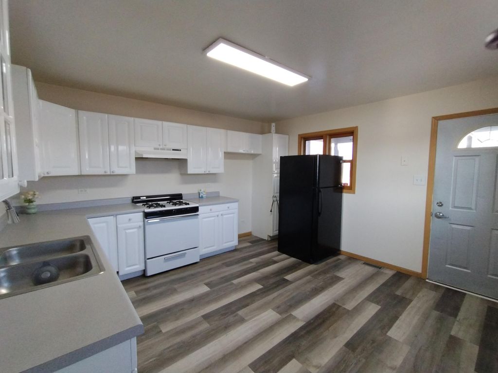 Photo of 221 N Broad Street, Griffith, IN 46319 (MLS # 835743)