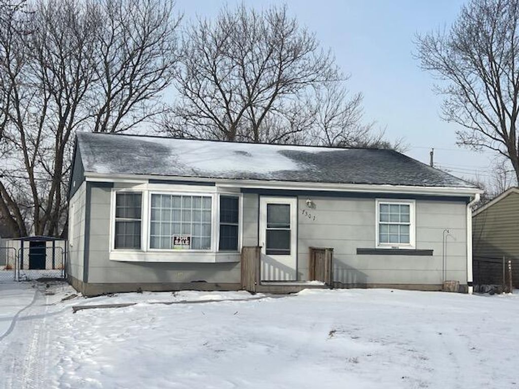 Photo of 730-1 Juniper Road, Valparaiso, IN 46385 (MLS # 823320)