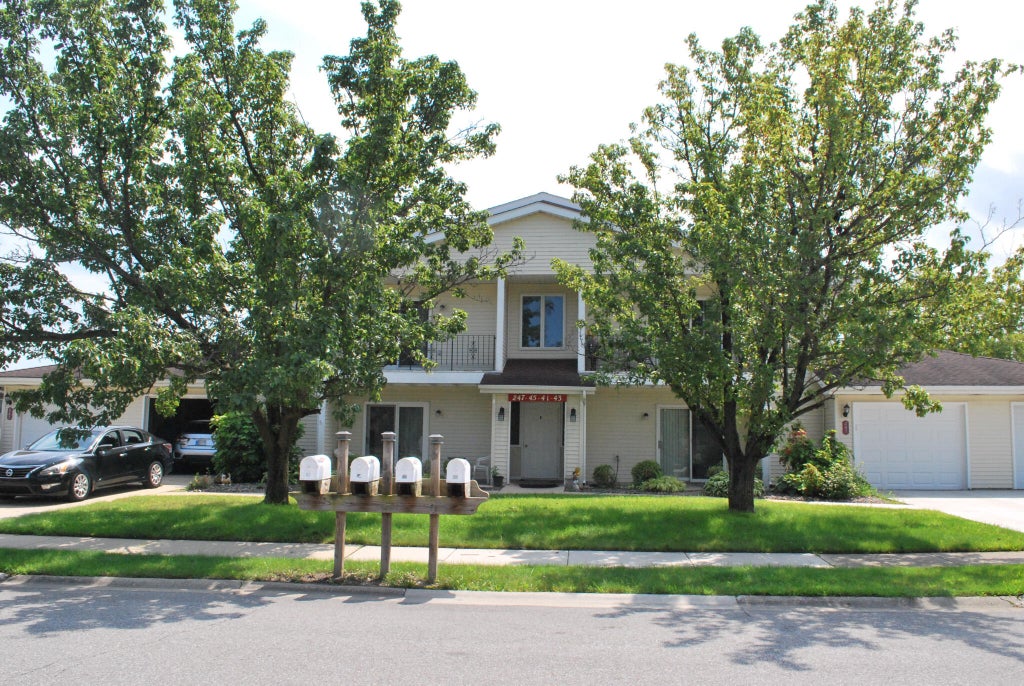 Photo of 247 Barbara Jean Drive, Schererville, IN 46375 (MLS # 844044)