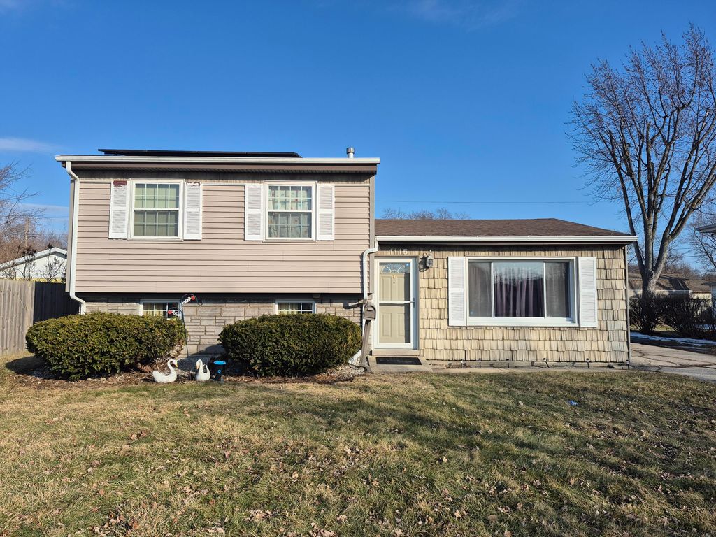 Photo of 1115 N Oakwood Street, Griffith, IN 46319 (MLS # 834085)