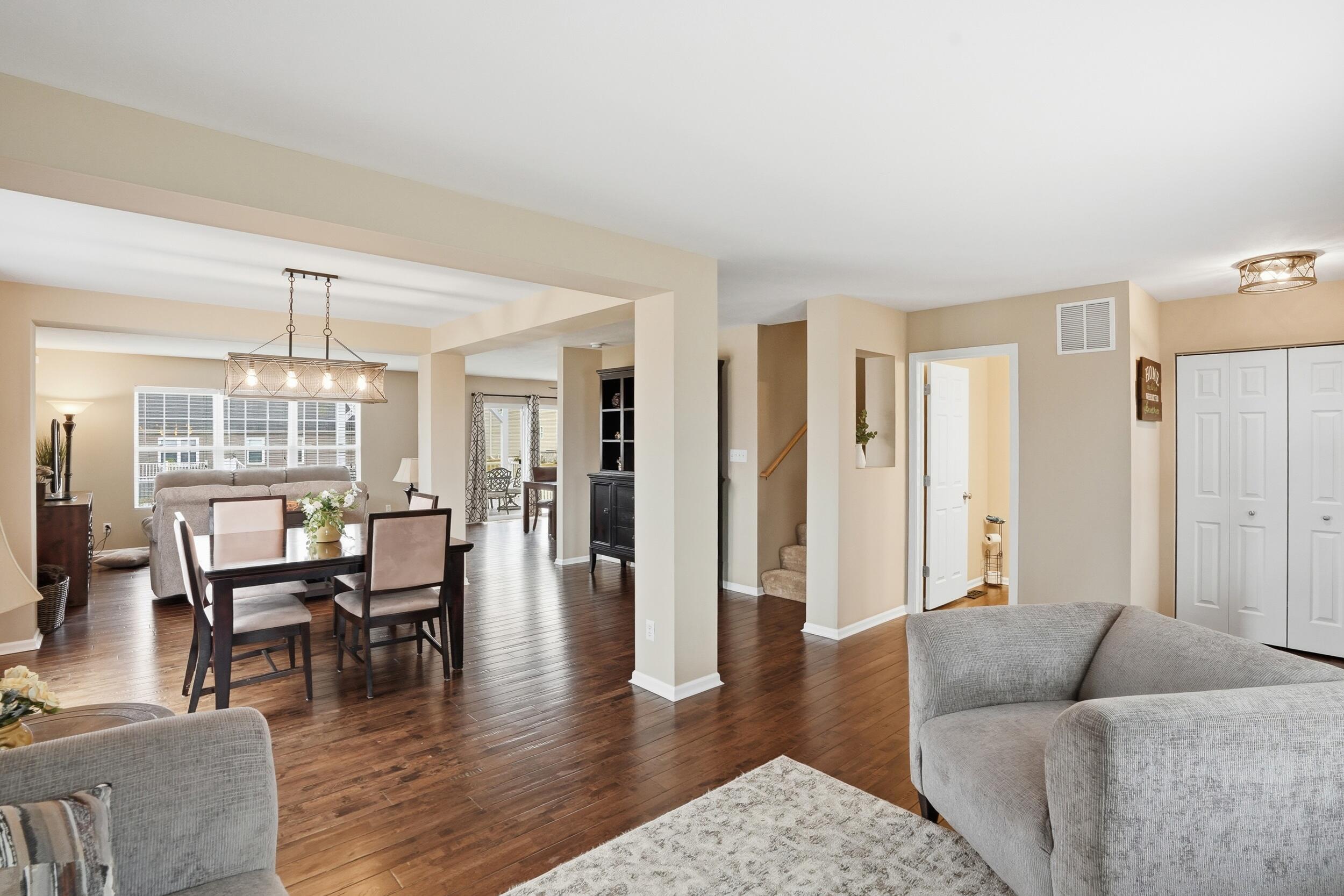 10843 Hillcrest Lane