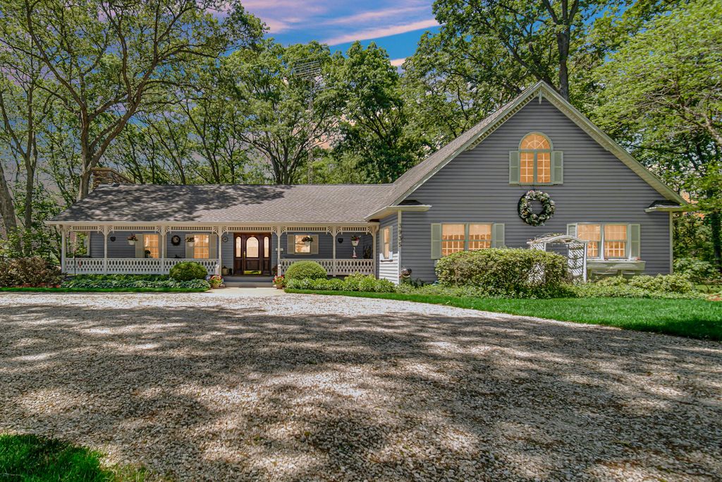 Photo of 3935 N 950 E, Grovertown, IN 46531 (MLS # 839180)