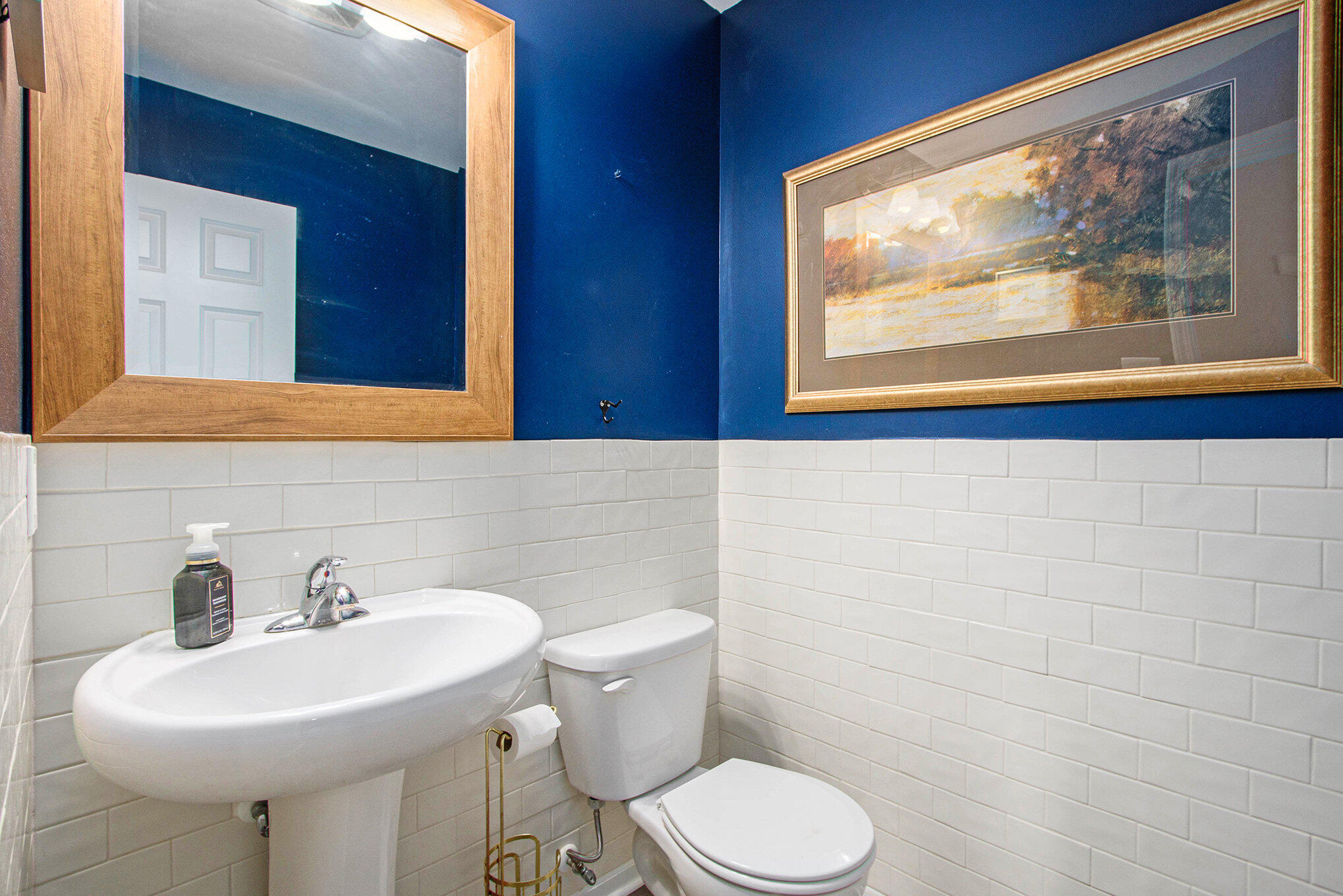 Valparaiso, Indiana 46385, United States, 4 Bedrooms Bedrooms, ,2 BathroomsBathrooms,Residential,Active,235445