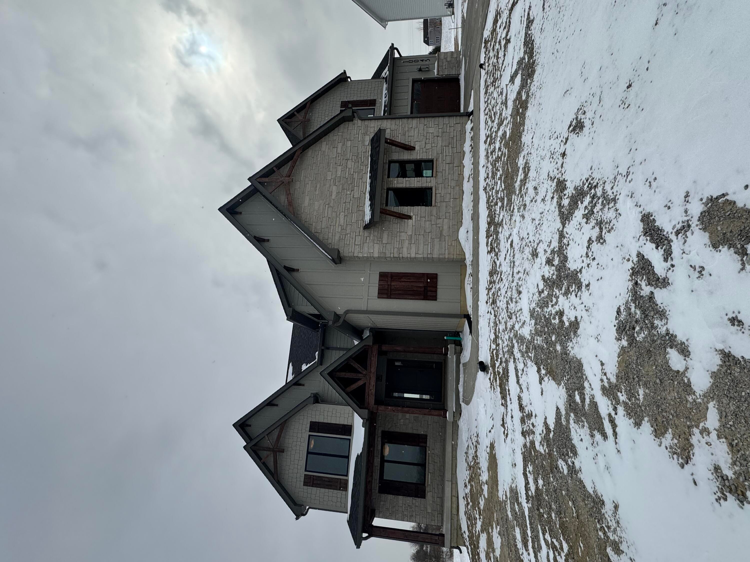 8450 W 105th Avenue