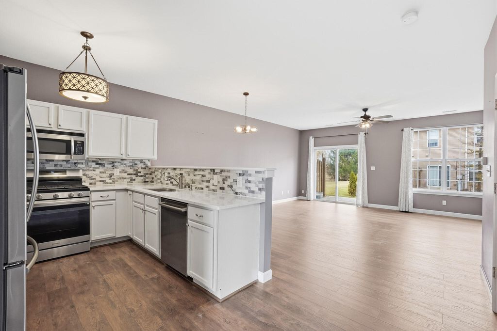 Photo of 875 Flagstone Drive, Dyer, IN 46311 (MLS # 835501)