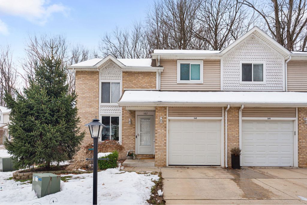 Photo of 162 Indian Ridge Drive, Michigan City, IN 46360 (MLS # 832380)