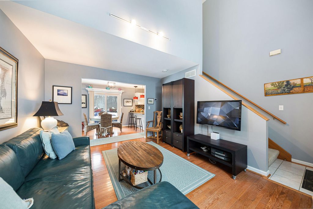 Photo of 162 Indian Ridge Drive, Michigan City, IN 46360 (MLS # 832380)