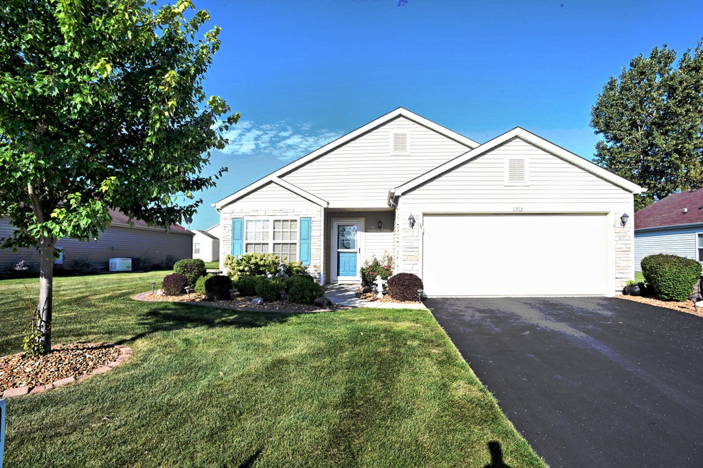 Photo of 11712 Carolina Street, Crown Point, IN 46307 (MLS # 844868)