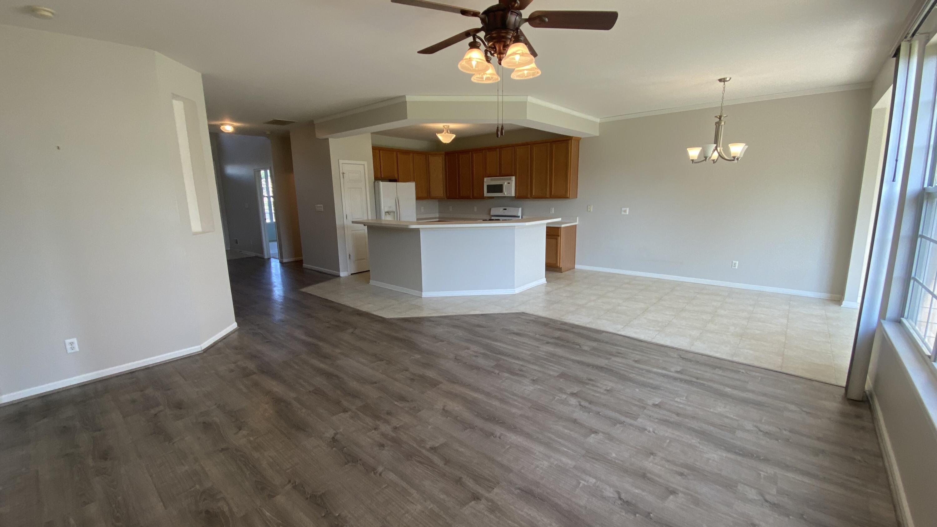 962 Flagstone Drive