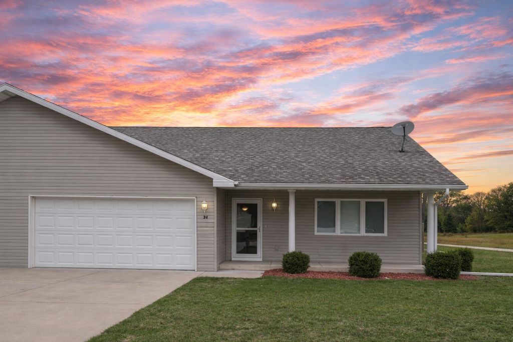 Photo of 94 Riviera Drive, Michigan City, IN 46360 (MLS # 835517)