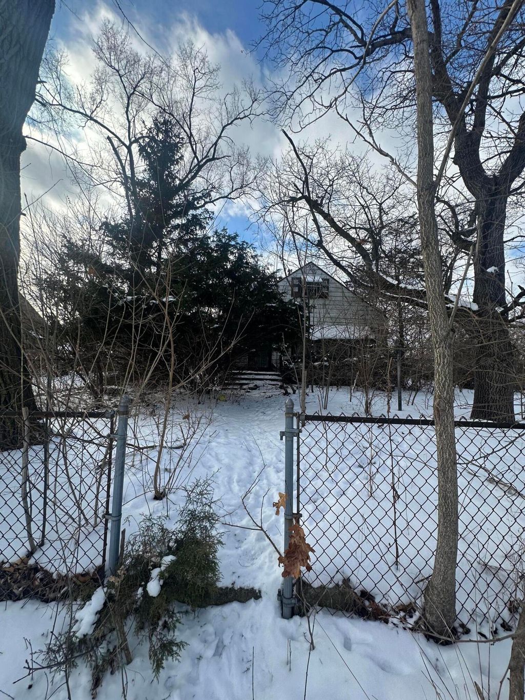 Photo of 2001 Hovey Place, Gary, IN 46406 (MLS # 833526)