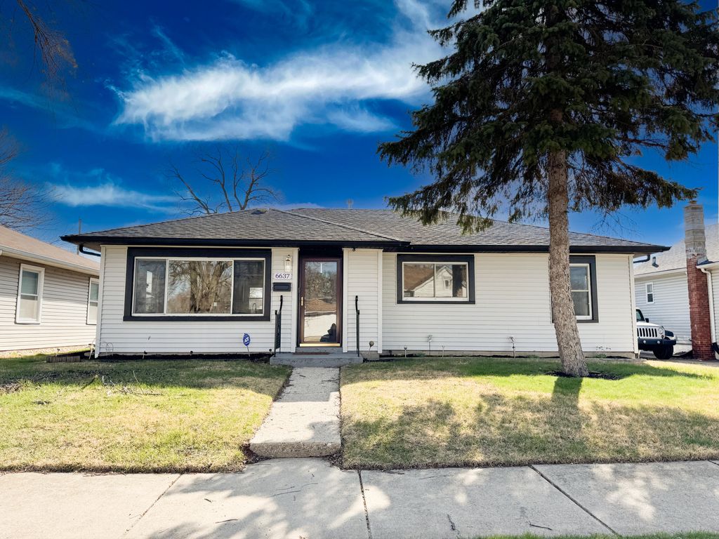 Photo of 6637 S Mccook Avenue, Hammond, IN 46323 (MLS # 836987)