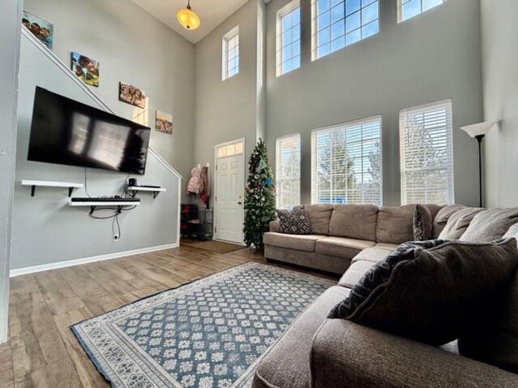 Photo of 11610 Broadway, Crown Point, IN 46307 (MLS # 832446)