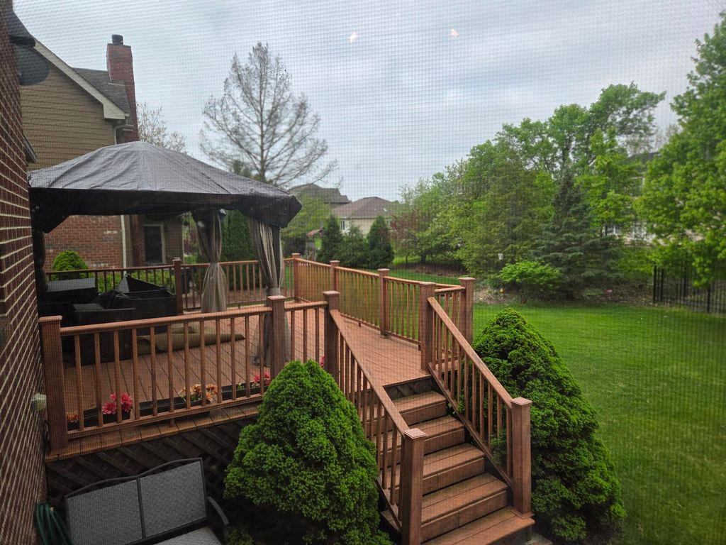 Photo of 10260 Windsor Place, Munster, IN 46321 (MLS # 838928)