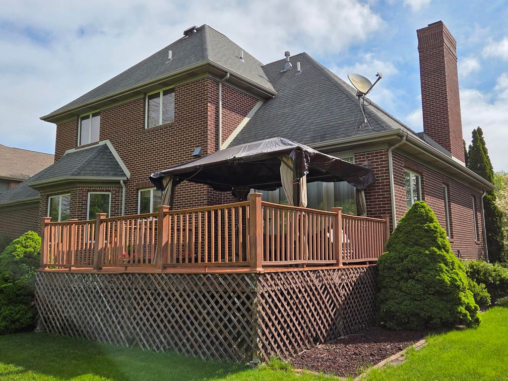 Photo of 10260 Windsor Place, Munster, IN 46321 (MLS # 838928)