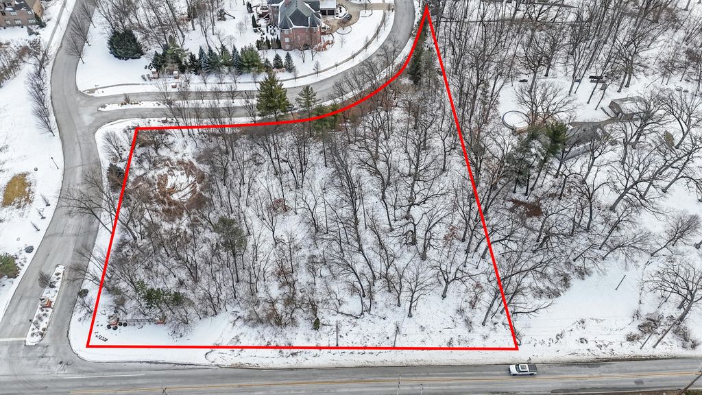 Photo of 8510 Stonegate Court, Saint John, IN 46373 (MLS # 833827)