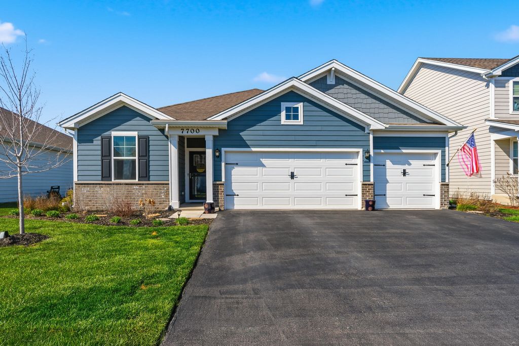 Photo of 7700 W 105th Avenue, Crown Point, IN 46307 (MLS # 837533)