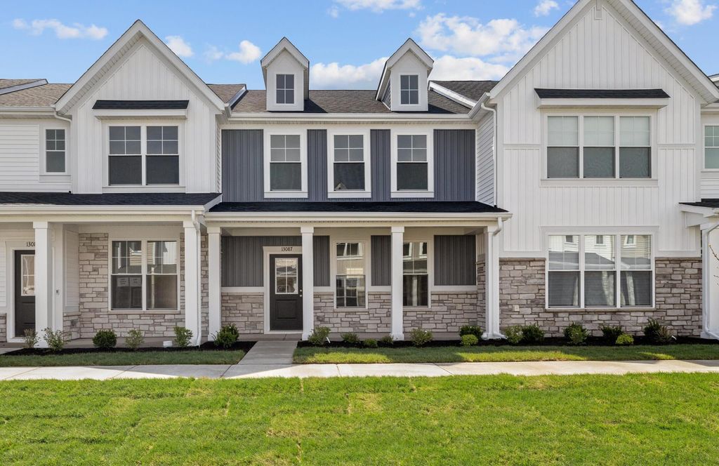 Photo of 13087 Carolina Street, Crown Point, IN 46307 (MLS # 837252)