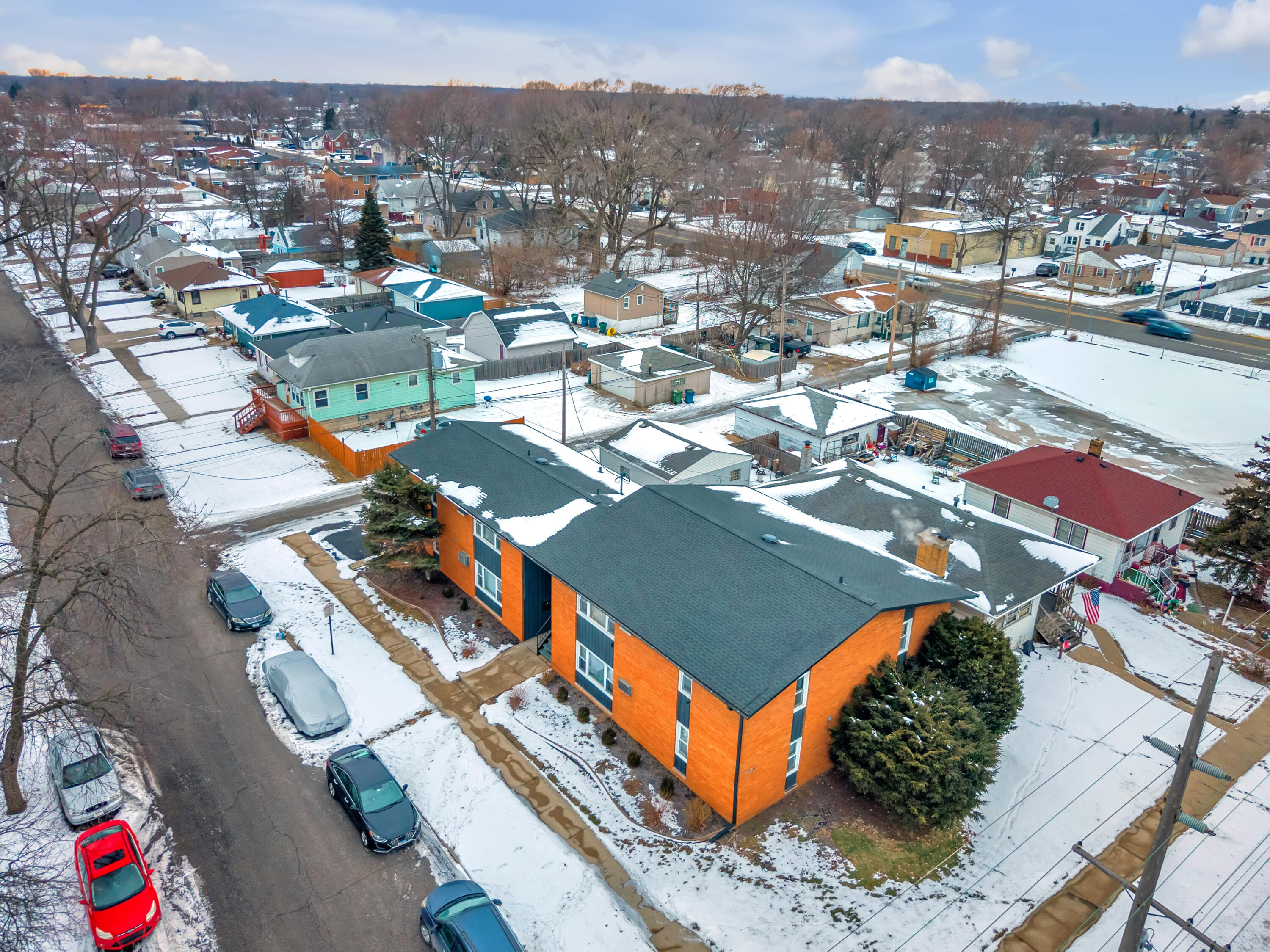 6922 Columbia Avenue