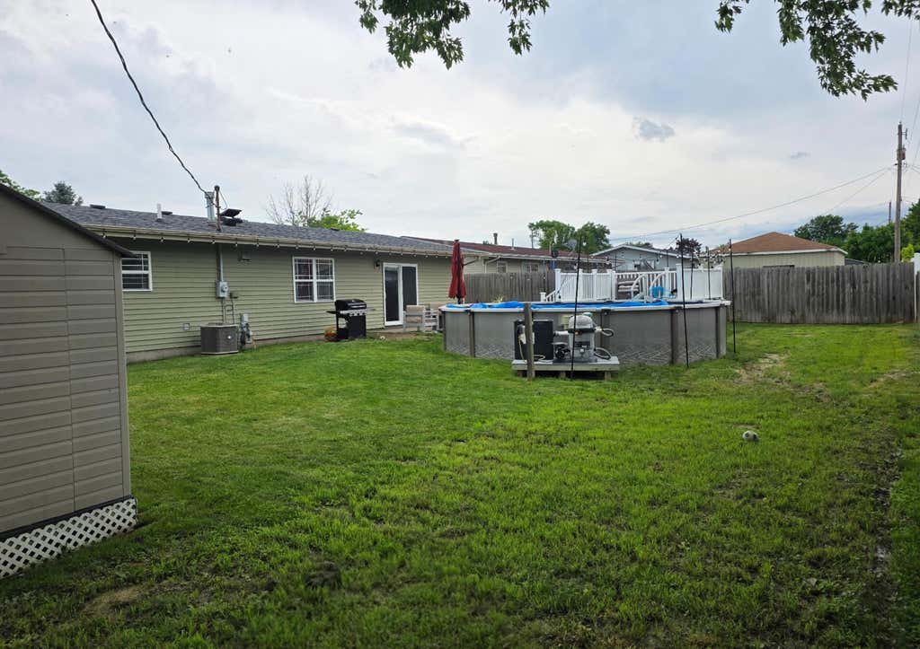 Photo of 415 Saginaw Drive, Valparaiso, IN 46385 (MLS # 841366)