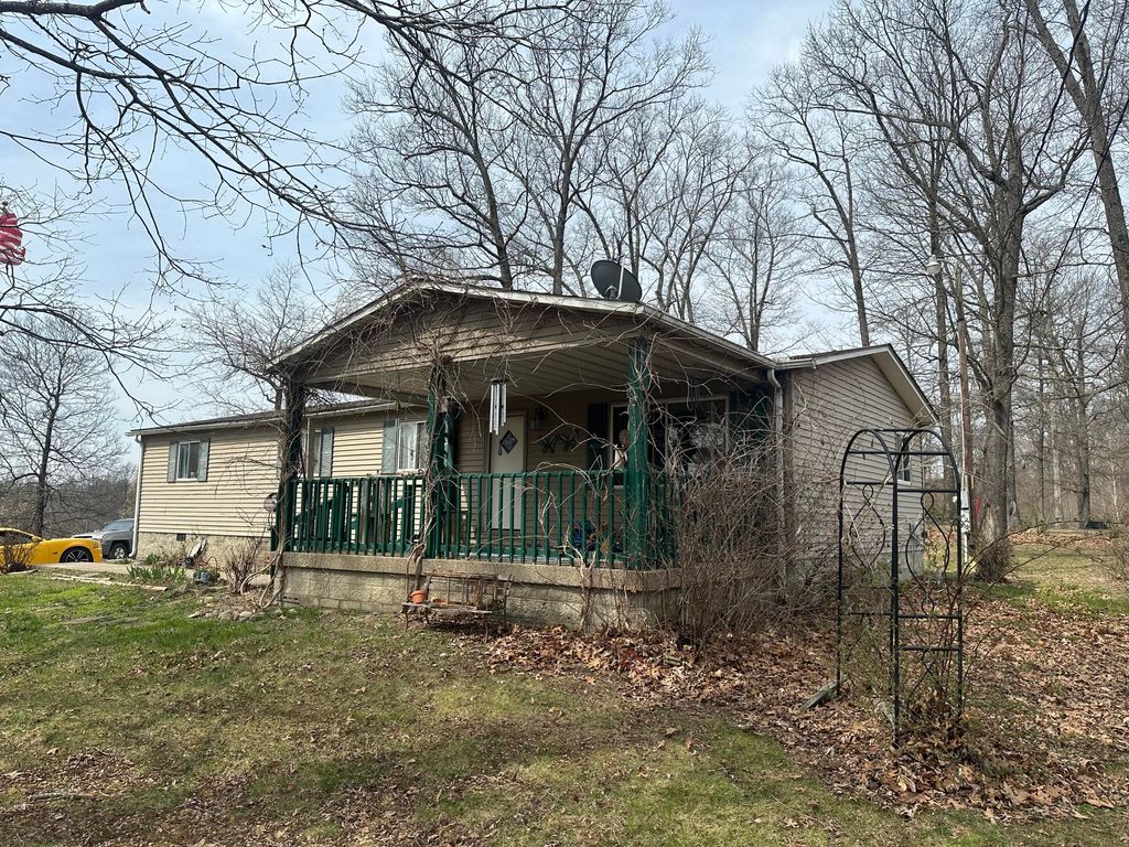Photo of 6029 Opossum Trot Road, Charlestown, IN 47111 (MLS # 836334)