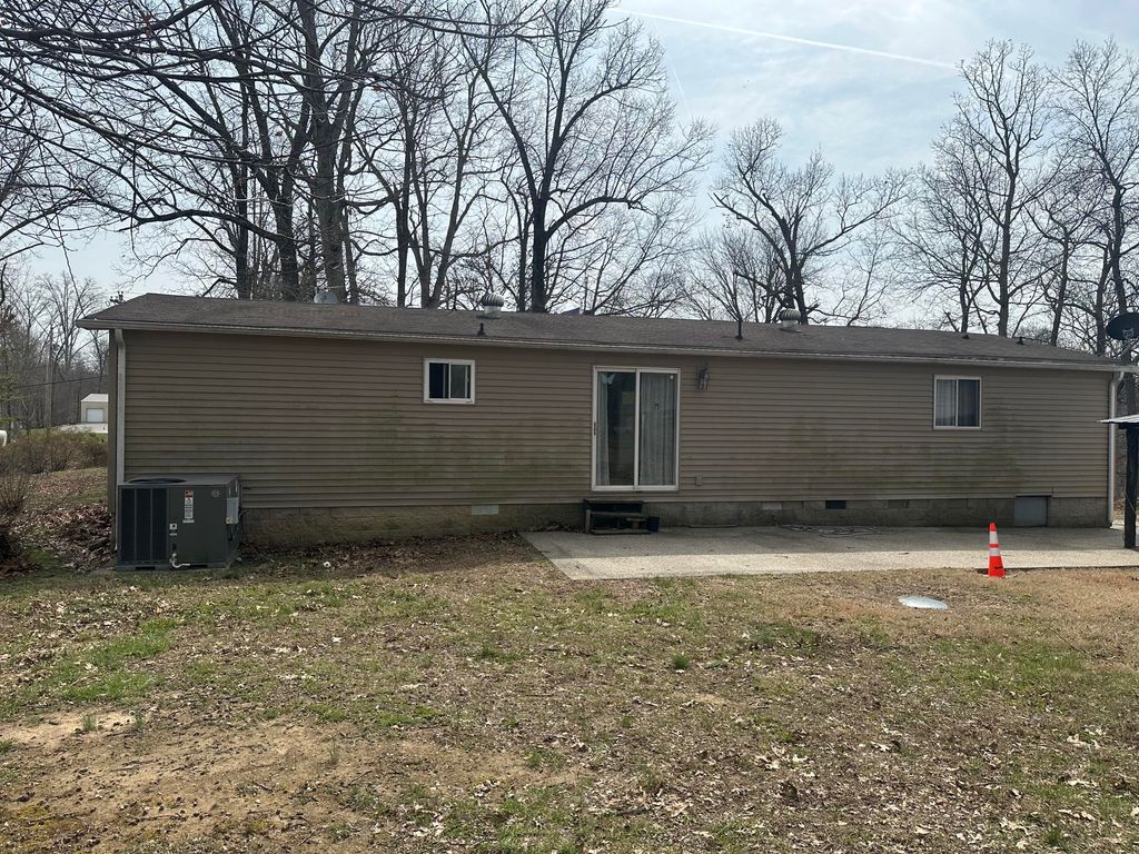 Photo of 6029 Opossum Trot Road, Charlestown, IN 47111 (MLS # 836334)
