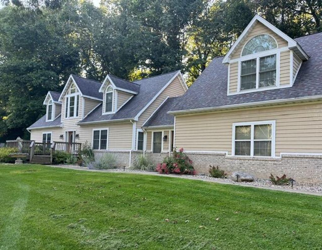 Photo of 2688 N Goldring Road, La Porte, IN 46350 (MLS # 834521)