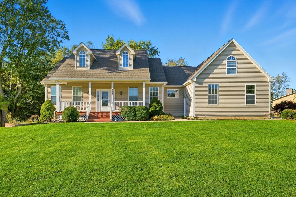 Photo of 232 Akela Drive, Valparaiso, IN 46385 (MLS # 838586)