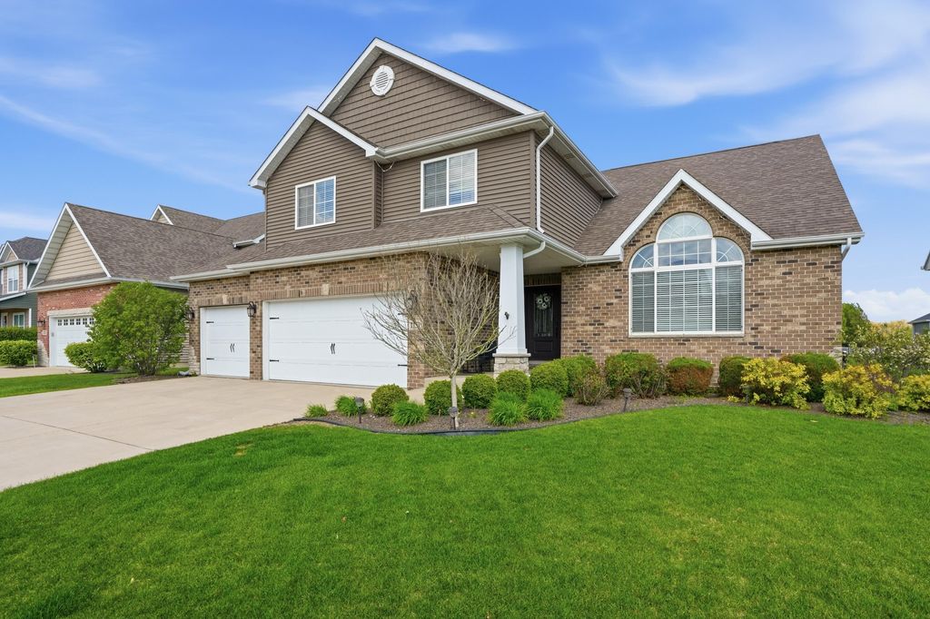Photo of 1131 Jeanne Court, Crown Point, IN 46307 (MLS # 838387)