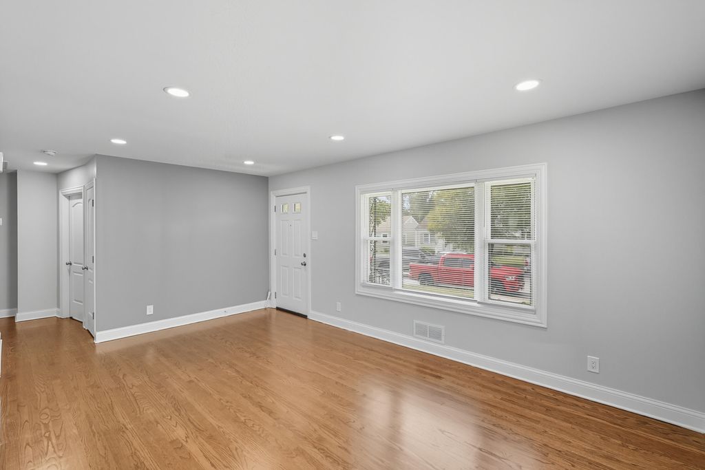 Photo of 6833 Baring Avenue, Hammond, IN 46324 (MLS # 831973)