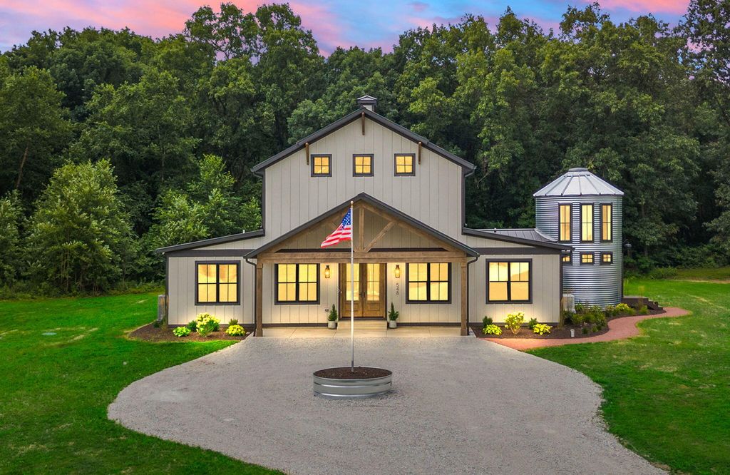 Photo of 548 E 1400 S, Kouts, IN 46347 (MLS # 819999)