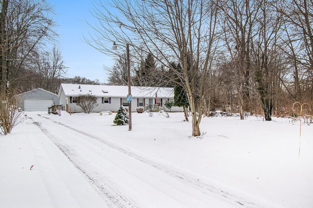 Photo of 574 E 1100 N, Westville, IN 46391 (MLS # 831912)