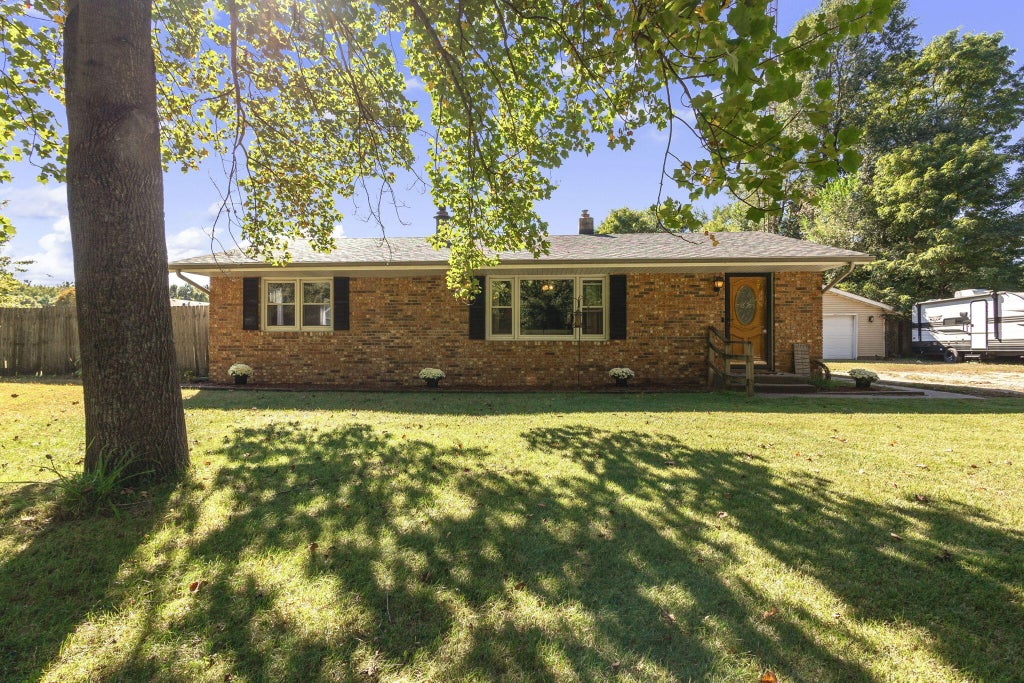 Photo of 8635 E 150 S, Knox, IN 46534 (MLS # 847216)