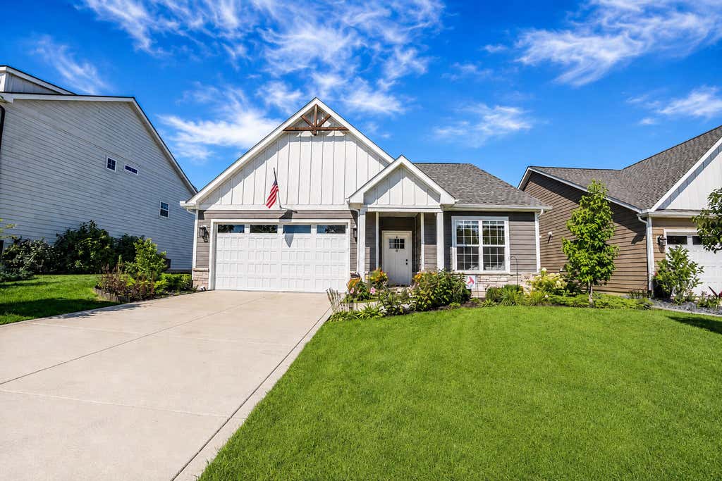 Photo of 707 Verdano Terrace, Crown Point, IN 46307 (MLS # 843961)