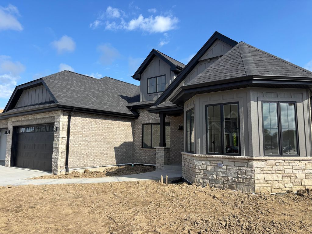 Photo of 13056 Spirea Avenue, Saint John, IN 46373 (MLS # 838508)