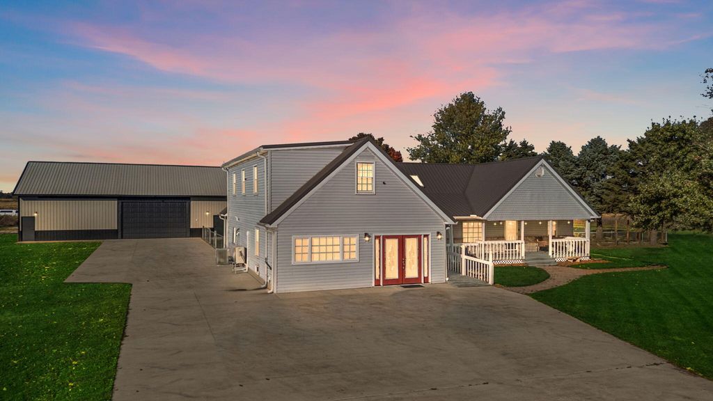 Photo of 355 E 300 S, Valparaiso, IN 46383 (MLS # 830141)