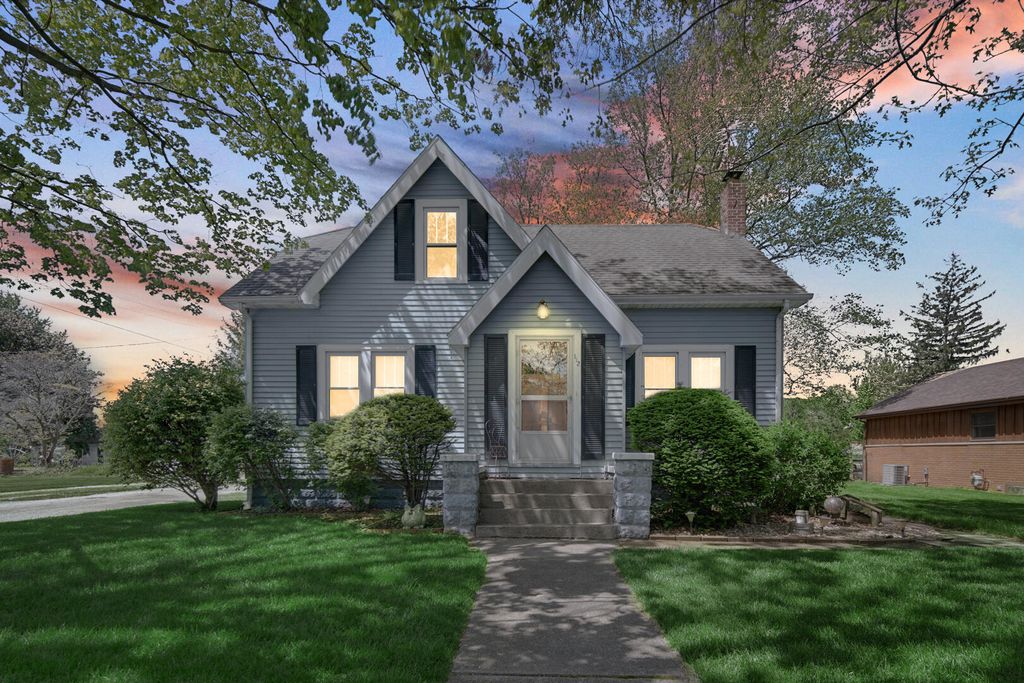 Photo of 112 N Illinois ST, Hanna, IN 46340 (MLS # 838247)