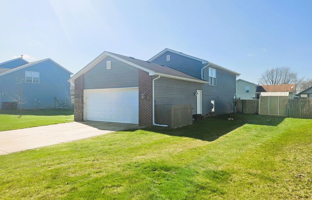 Photo of 1164 S Virginia Street, Hobart, IN 46342 (MLS # 836596)